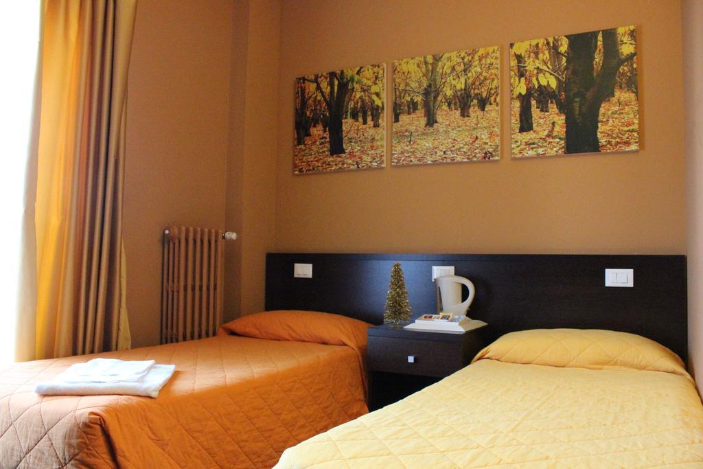 B&B Fanzago Bergamo Bagian luar foto