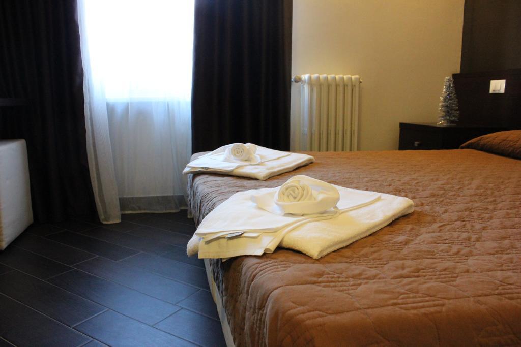 B&B Fanzago Bergamo Bagian luar foto